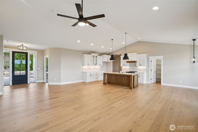 917 Confer Road, Kalama, WA 98625