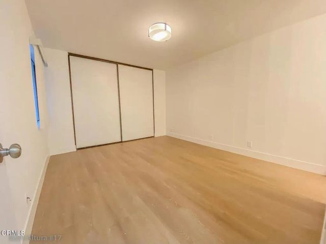 3239 Altura Avenue 17, Glendale, CA 91214