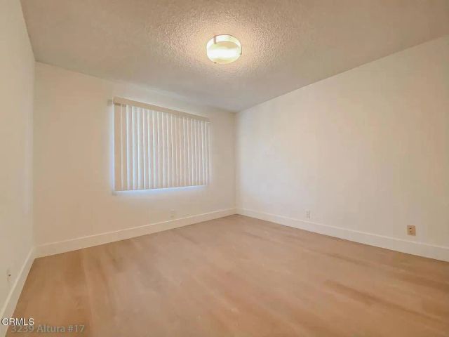 3239 Altura Avenue 17, Glendale, CA 91214