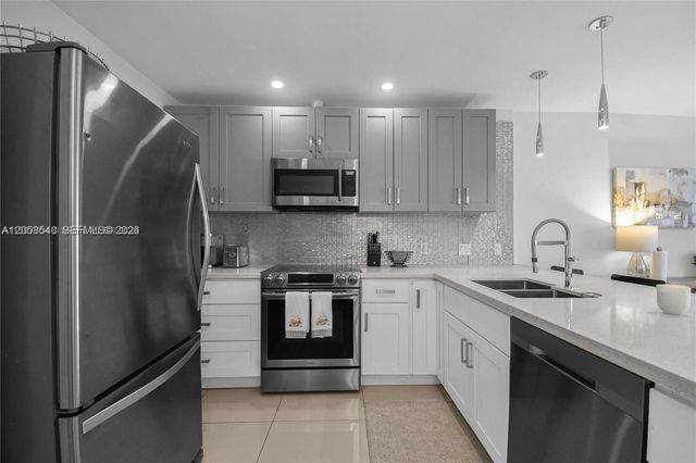 2701 Middle River Dr 3, Fort Lauderdale, FL 33306