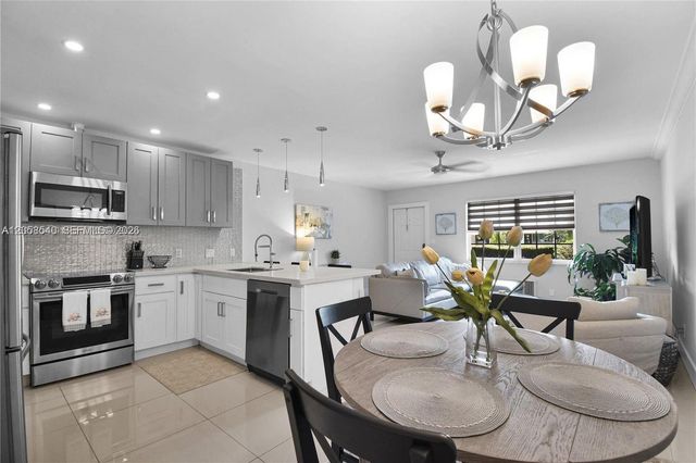 2701 Middle River Dr 3, Fort Lauderdale, FL 33306
