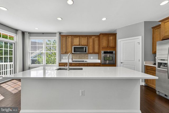 109 TUTELO LN, Lake Frederick, VA 22630