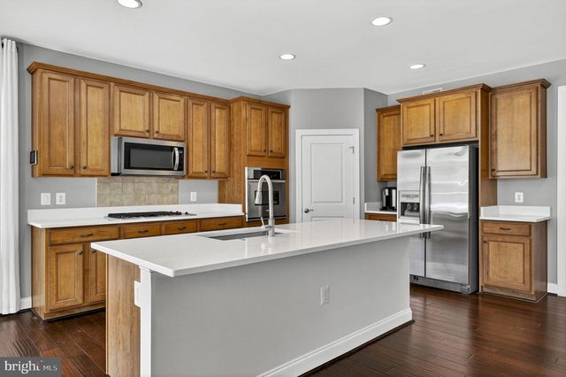 109 TUTELO LN, Lake Frederick, VA 22630