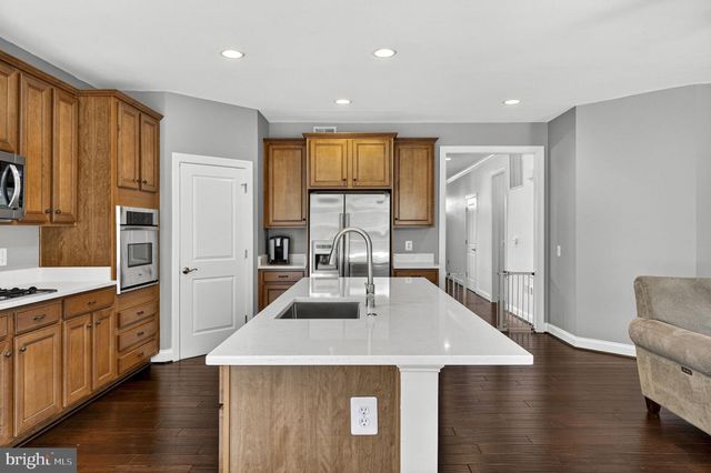 109 TUTELO LN, Lake Frederick, VA 22630