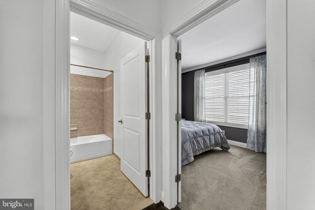 109 TUTELO LN, Lake Frederick, VA 22630