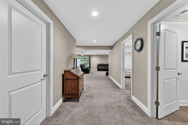 109 TUTELO LN, Lake Frederick, VA 22630