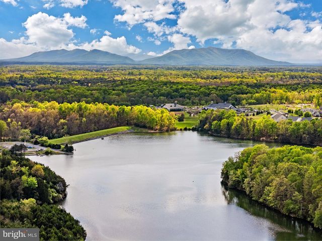 109 TUTELO LN, Lake Frederick, VA 22630