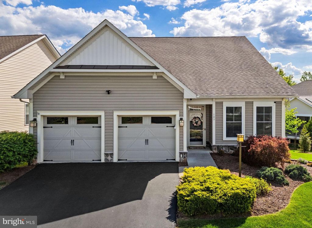 109 TUTELO LN, Lake Frederick, VA 22630