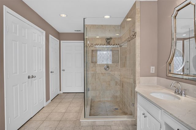 604 Gunnison Drive, Arlington, TX 76006