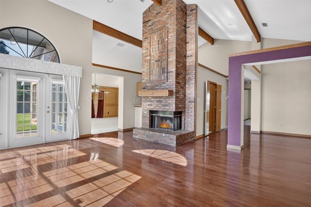 604 Gunnison Drive, Arlington, TX 76006