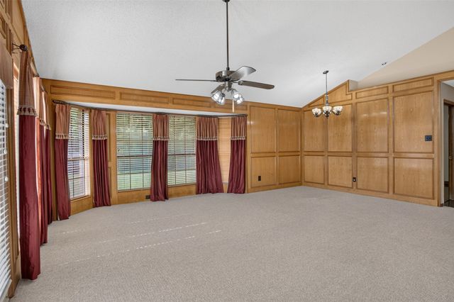604 Gunnison Drive, Arlington, TX 76006