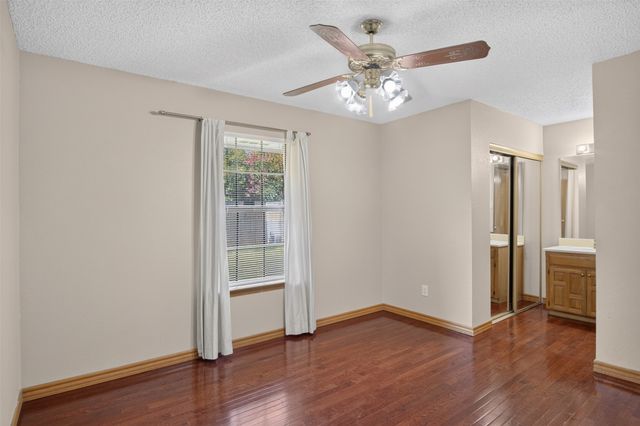 604 Gunnison Drive, Arlington, TX 76006