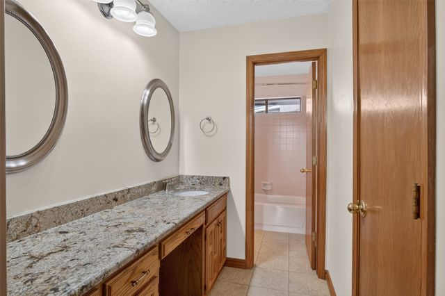 604 Gunnison Drive, Arlington, TX 76006