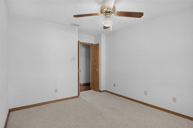 604 Gunnison Drive, Arlington, TX 76006