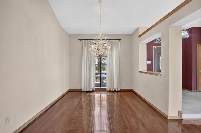 604 Gunnison Drive, Arlington, TX 76006