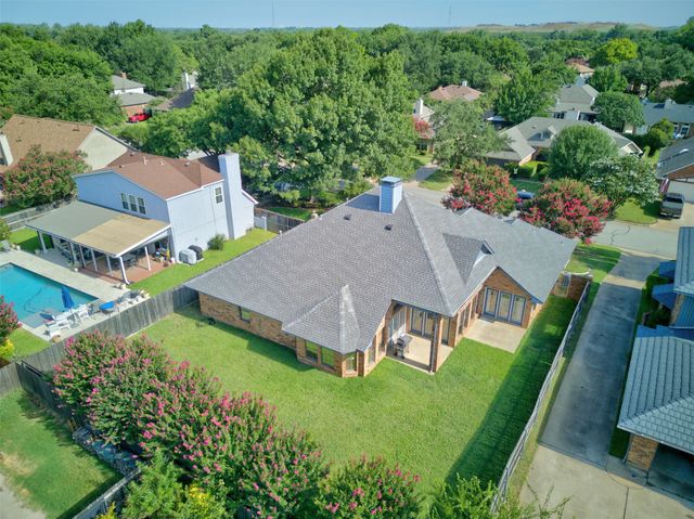 604 Gunnison Drive, Arlington, TX 76006