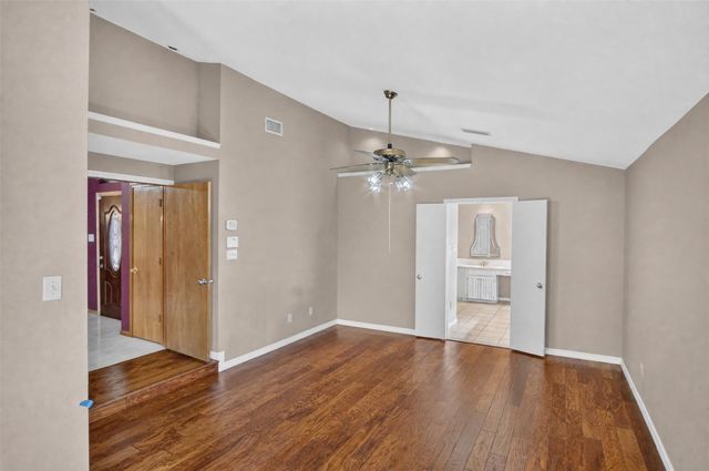 604 Gunnison Drive, Arlington, TX 76006
