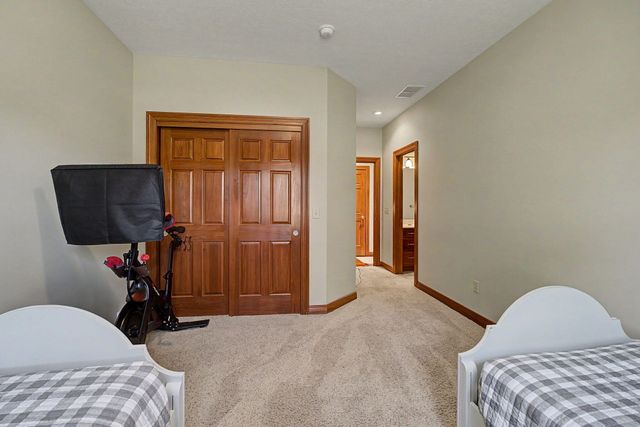 1025 Rosewood Creek Drive 1025 Rosewood Creek Drive, Troy, OH 45373