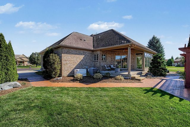 1025 Rosewood Creek Drive 1025 Rosewood Creek Drive, Troy, OH 45373