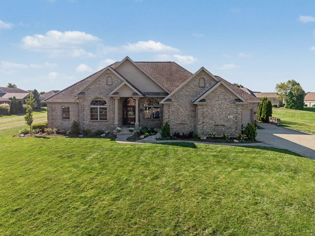 1025 Rosewood Creek Drive 1025 Rosewood Creek Drive, Troy, OH 45373