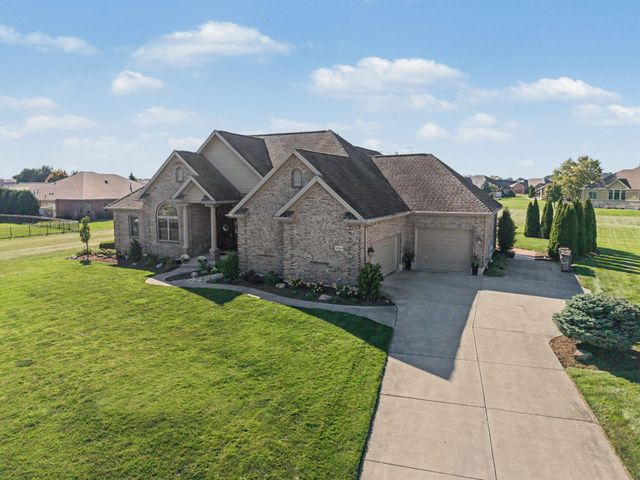 1025 Rosewood Creek Drive 1025 Rosewood Creek Drive, Troy, OH 45373