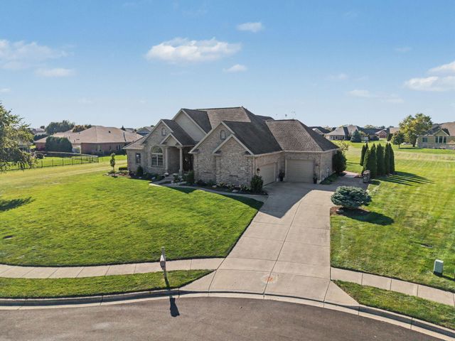 1025 Rosewood Creek Drive 1025 Rosewood Creek Drive, Troy, OH 45373