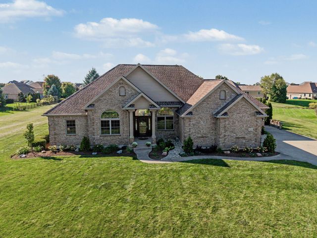 1025 Rosewood Creek Drive 1025 Rosewood Creek Drive, Troy, OH 45373
