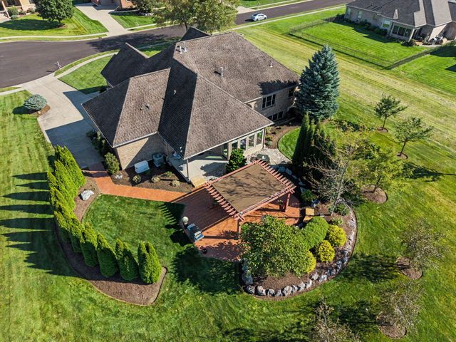 1025 Rosewood Creek Drive 1025 Rosewood Creek Drive, Troy, OH 45373