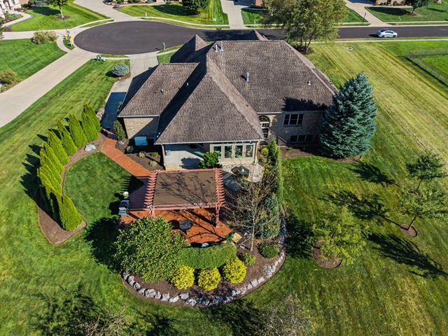 1025 Rosewood Creek Drive 1025 Rosewood Creek Drive, Troy, OH 45373