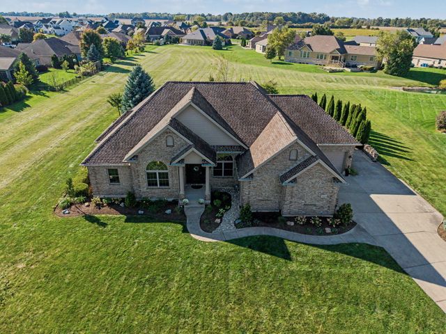 1025 Rosewood Creek Drive 1025 Rosewood Creek Drive, Troy, OH 45373