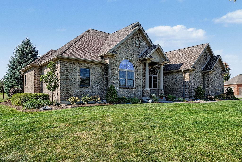1025 Rosewood Creek Drive 1025 Rosewood Creek Drive, Troy, OH 45373