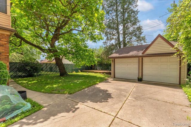 18415 Lancashire Street, Detroit, MI 48223