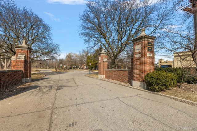 18415 Lancashire Street, Detroit, MI 48223