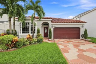 1421 NW 159th Avenue, Pembroke Pines, FL 33028
