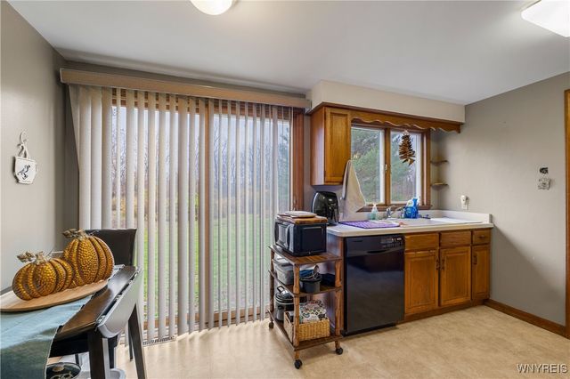 12 Longs Lane, Pembroke, NY 14036