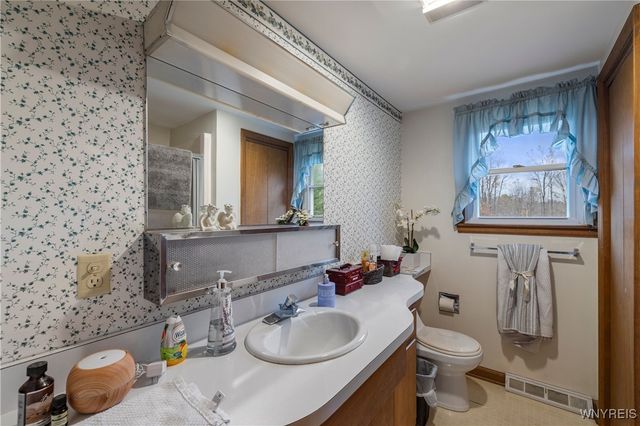 12 Longs Lane, Pembroke, NY 14036