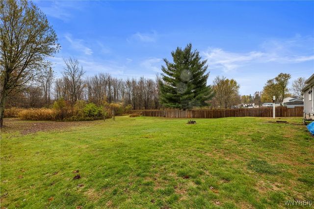 12 Longs Lane, Pembroke, NY 14036