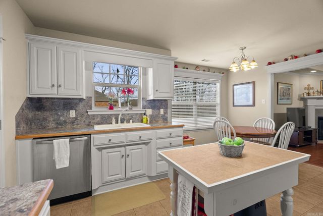 11608 Ridgetop Drive, Sherwood, AR 72120