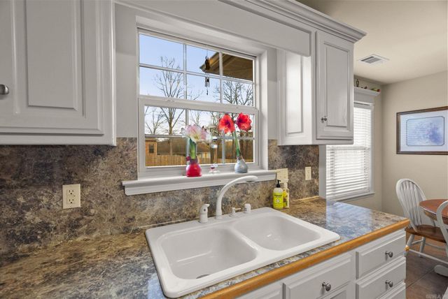 11608 Ridgetop Drive, Sherwood, AR 72120