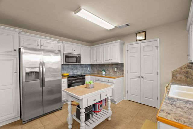 11608 Ridgetop Drive, Sherwood, AR 72120