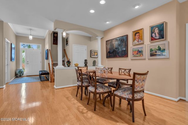 8 Byron Drive, Manchester, NJ 08759