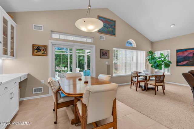 8 Byron Drive, Manchester, NJ 08759