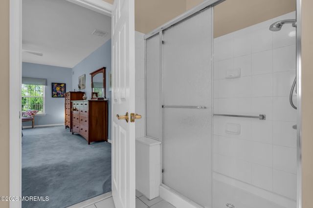 8 Byron Drive, Manchester, NJ 08759