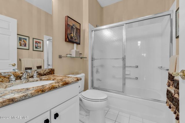 8 Byron Drive, Manchester, NJ 08759