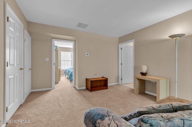 8 Byron Drive, Manchester, NJ 08759