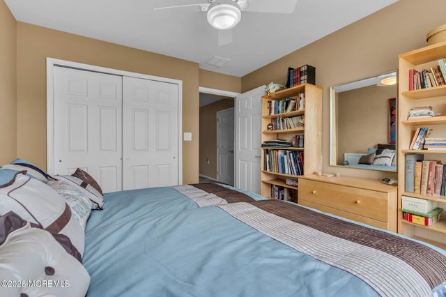 8 Byron Drive, Manchester, NJ 08759