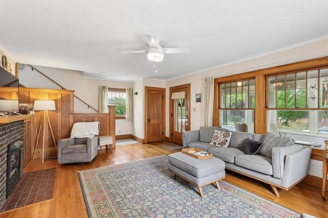 1436 46th Street, Des Moines, IA 50311
