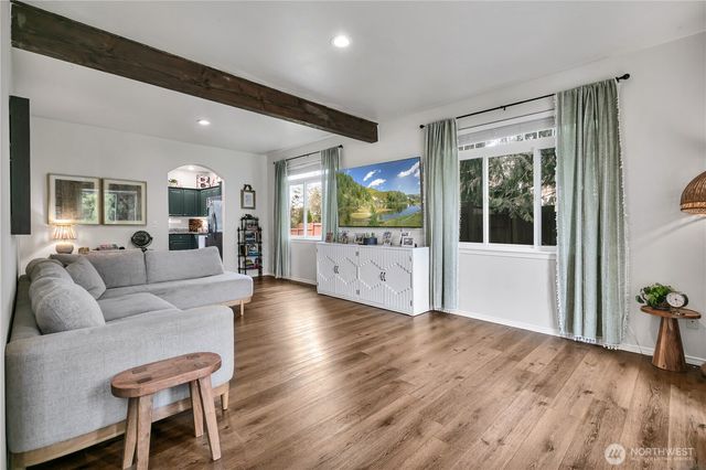 473 Mountain Circle Drive, Buckley, WA 98321