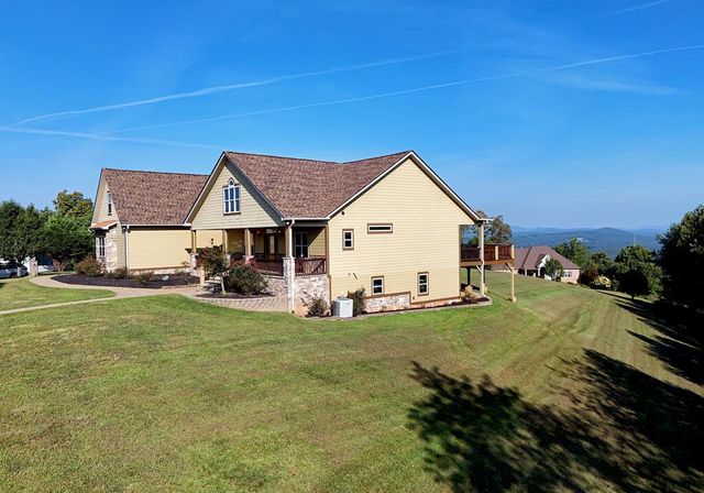 594 Summit Trace, Blairsville, GA 30512