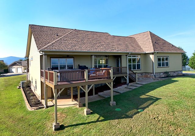 594 Summit Trace, Blairsville, GA 30512